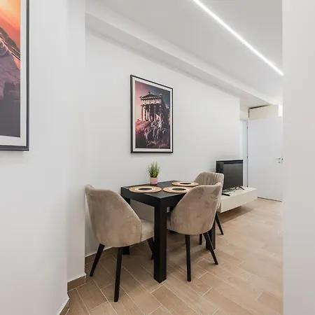 Gallery By Tirana