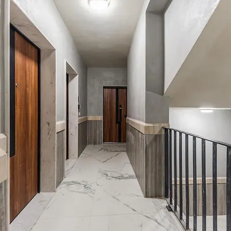 Apartmán Gallery By *